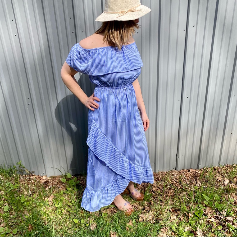 Off The Shoulder Ruffle Dress - Size Medium - Blue and White - NWT